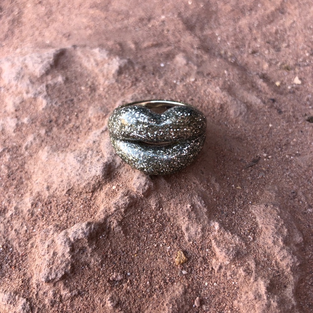 Size 7 Silver & Size 8 Black Ring